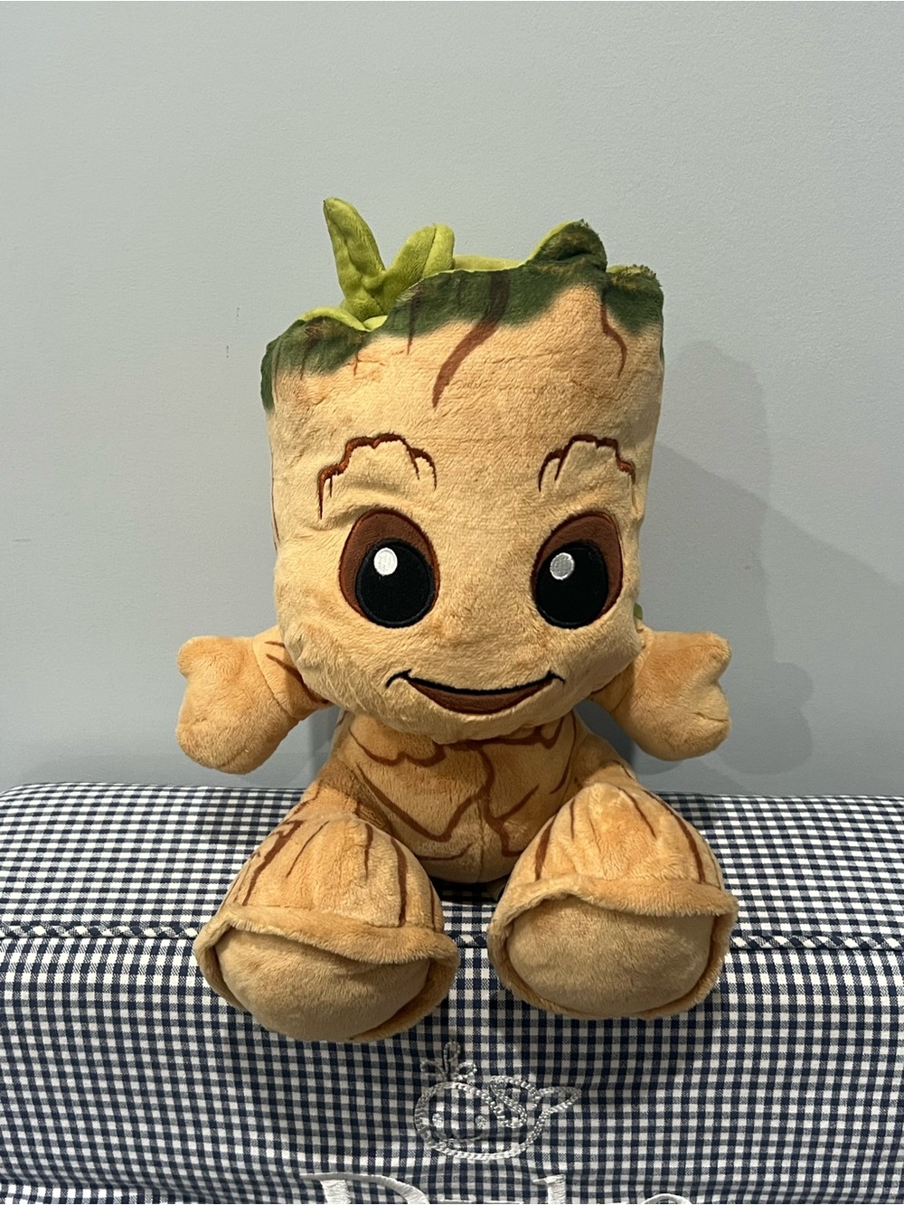 Disney Store Marvel Guardians of the Galaxy Baby Groot Big Feet Plush